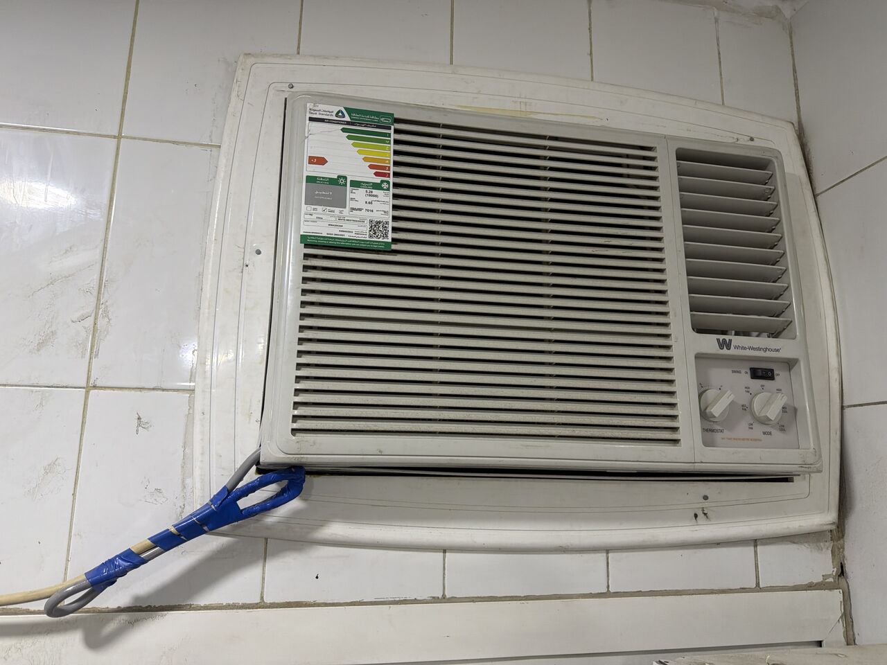 QAR 1000,  Window AC 1.5 Ton American For Sale photo 2
